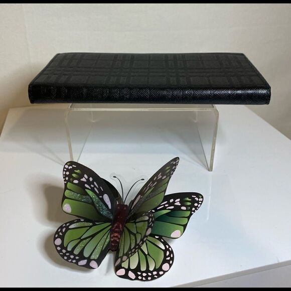 Authentic Burberry Wallet   - Picture 7 of 13